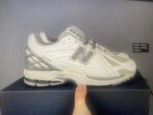 New Balance 1906